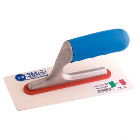 Plastic trowel