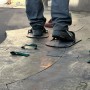 Pantofi pentru mers pe beton